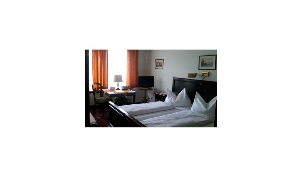 Hotel Corona Francfort-sur-le-Main Extérieur photo